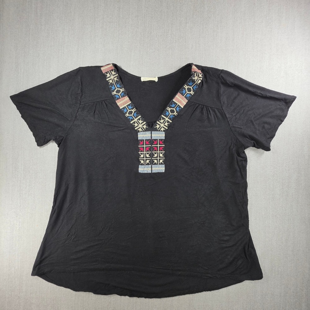 Petite and Stone Embroidered V-Neck Top Womens 2X Black Short Sleeve Knit Blouse